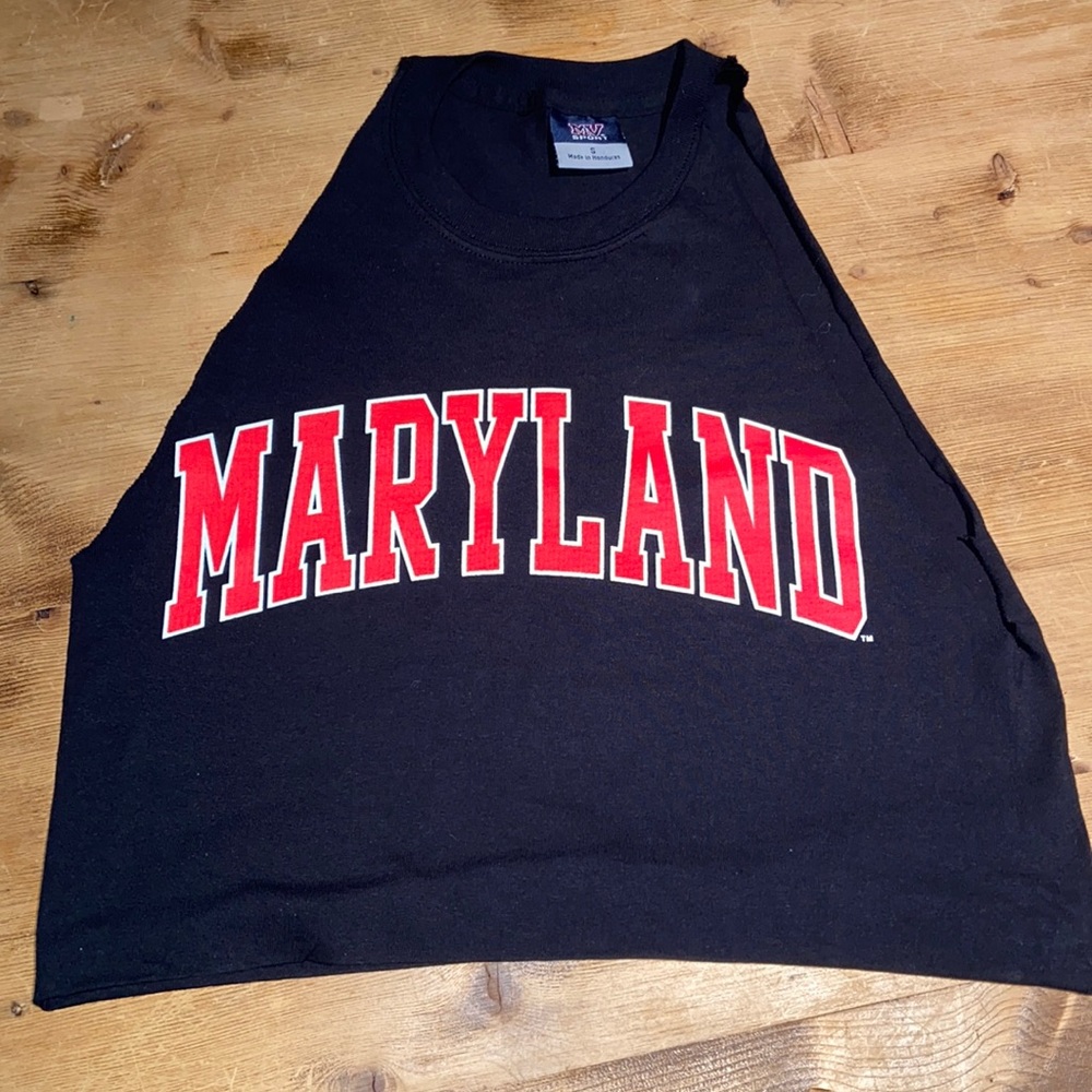 University of Maryland Terps T-shirt Sz small MV SPORT